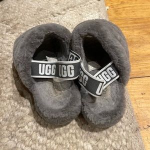 UGG Fluff Yeah slippers